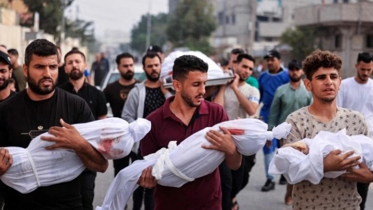 Graphic showing the impact of American weapons on the Palestinian population, highlighting that over 46,000 Palestinians have been killed