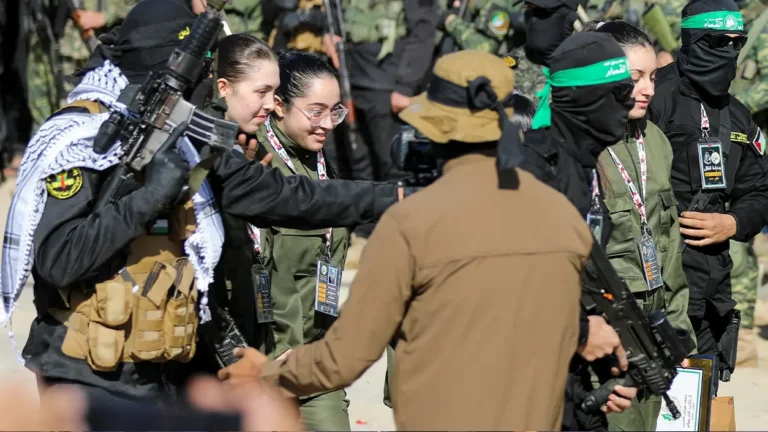 Hamas Released 4 israeli female Soldiers
