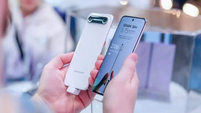Comparison details iPhone 17 Air and Techno Spark